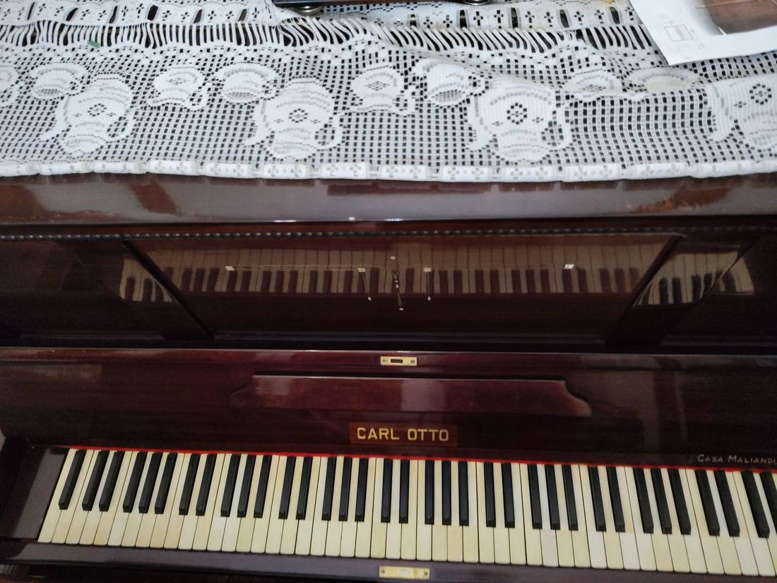 Piano Carl Otto, frente