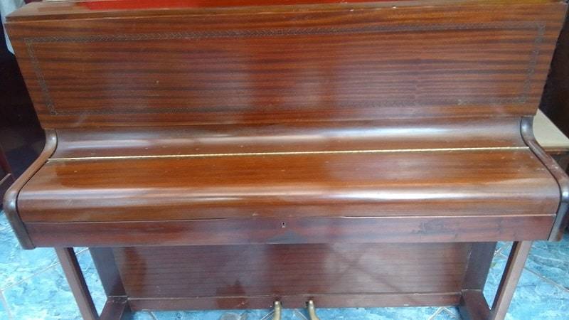 Mini piano Leswein, mueble