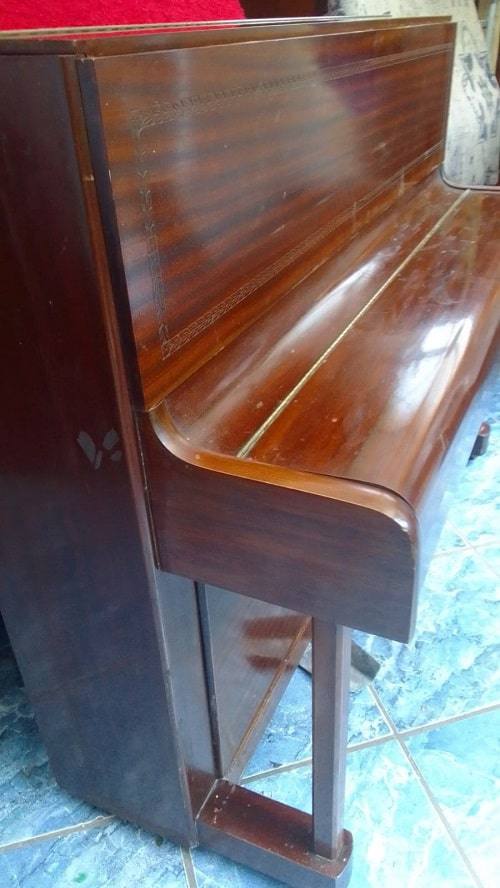 Mini piano Leswein, frente